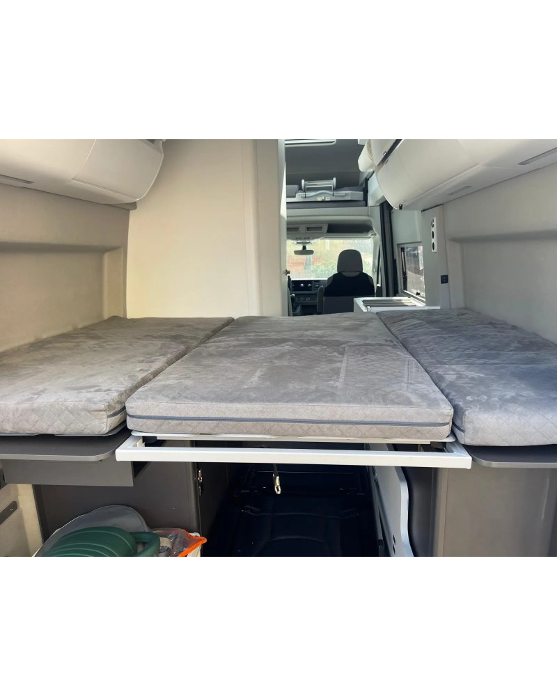 Set of grey mattress fabric covers – custom-fit for the rear bed of the VW Grand California 600