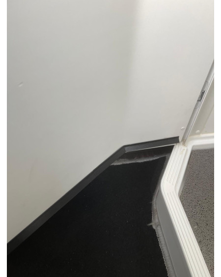 Listwa ociekowa na drzwi łazienki - VW Grand California