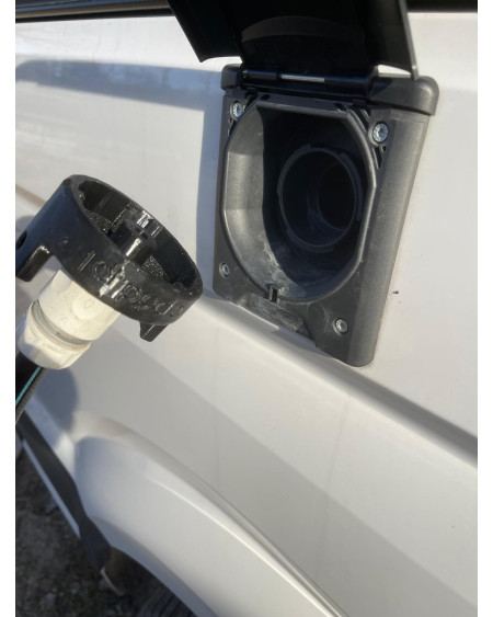 Korek do napełniania zbiornika z czystą wodą - VW Grand California