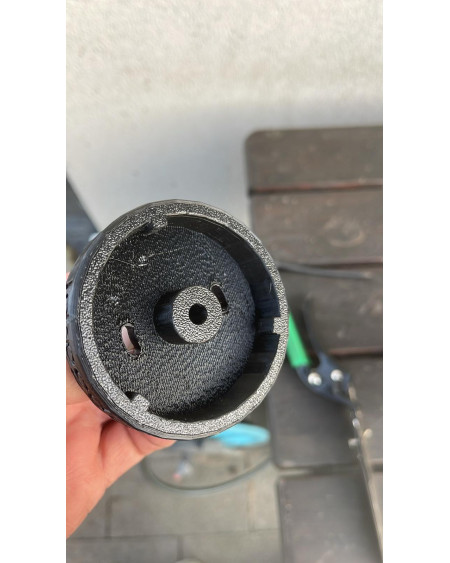 Korek do napełniania zbiornika z czystą wodą - VW Grand California